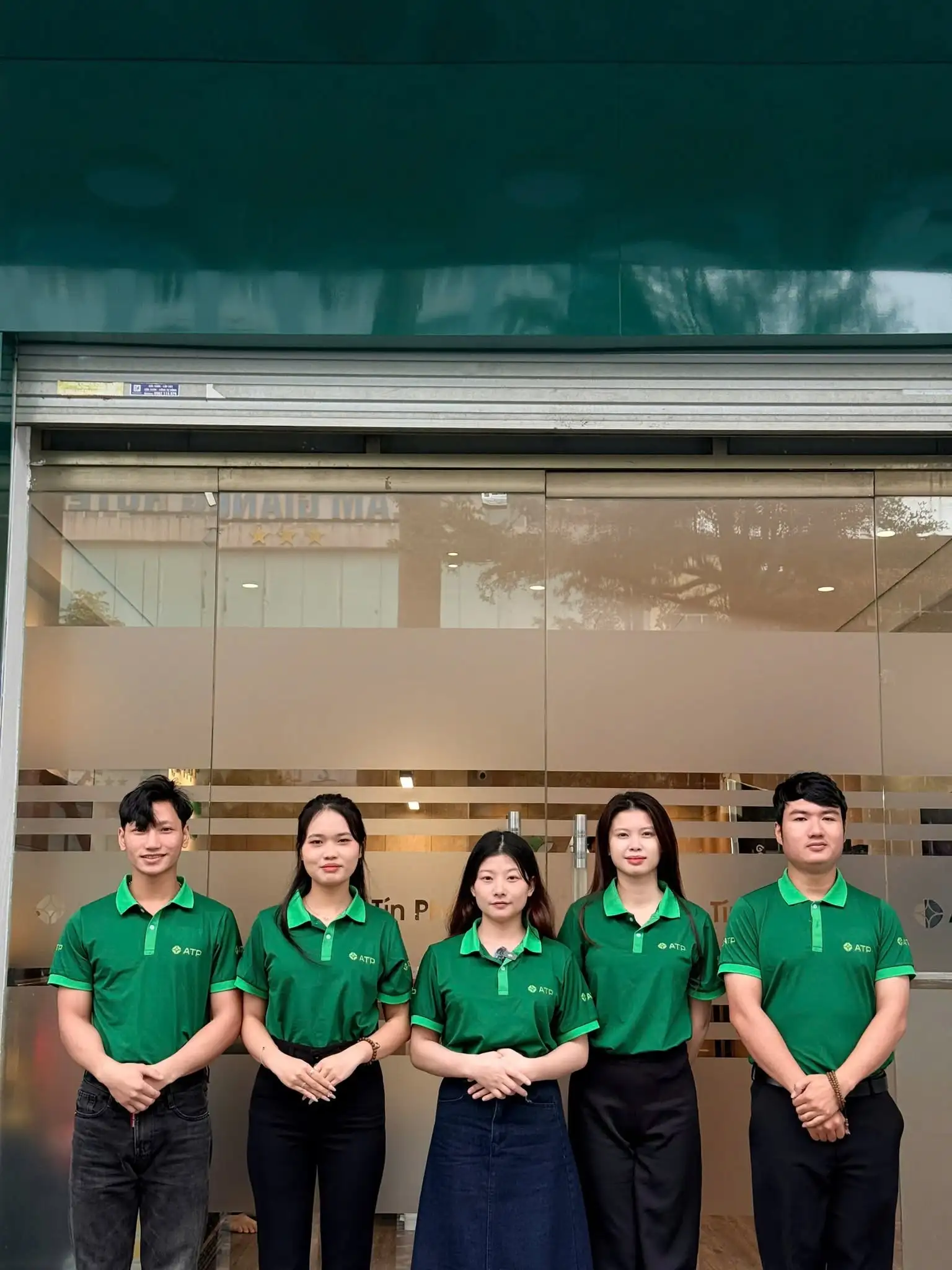 Tiếp nhận khách hàng